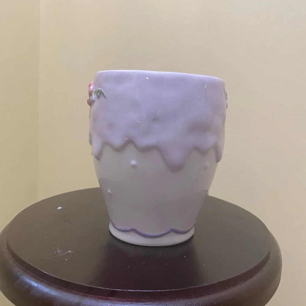 2004 Avon President's Club Mug
Birthday Gift Collection - Picture 3 of 5